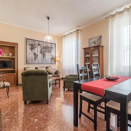 Stazione Termini & Castro Pretorio Flat Apartment