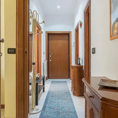 Appartement Stazione Termini & Castro Pretorio Flat Rome