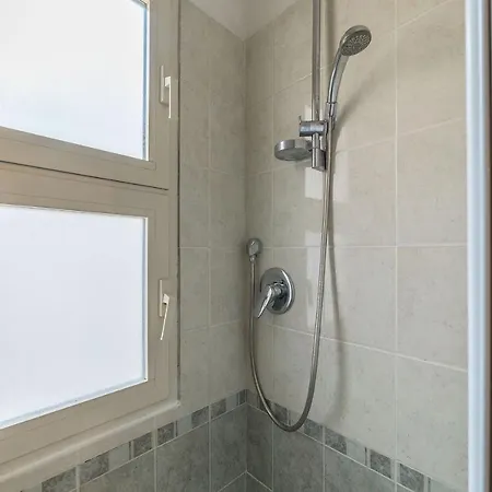 Stazione Termini & Castro Pretorio Flat Apartment