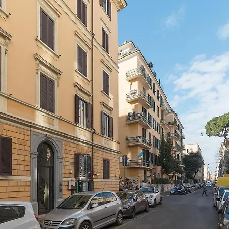 Stazione Termini & Castro Pretorio Flat Apartment